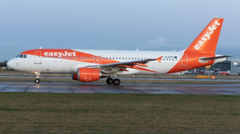 EasyJet Airbus A320-214 G-EZTC