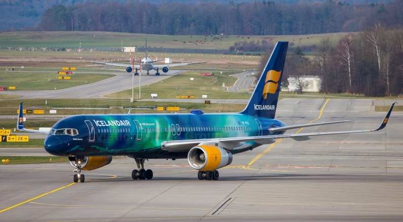 Icelandair Boeing 757-256 TF-FIU