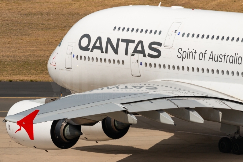 Qantas Airbus A380-842 VH-OQC