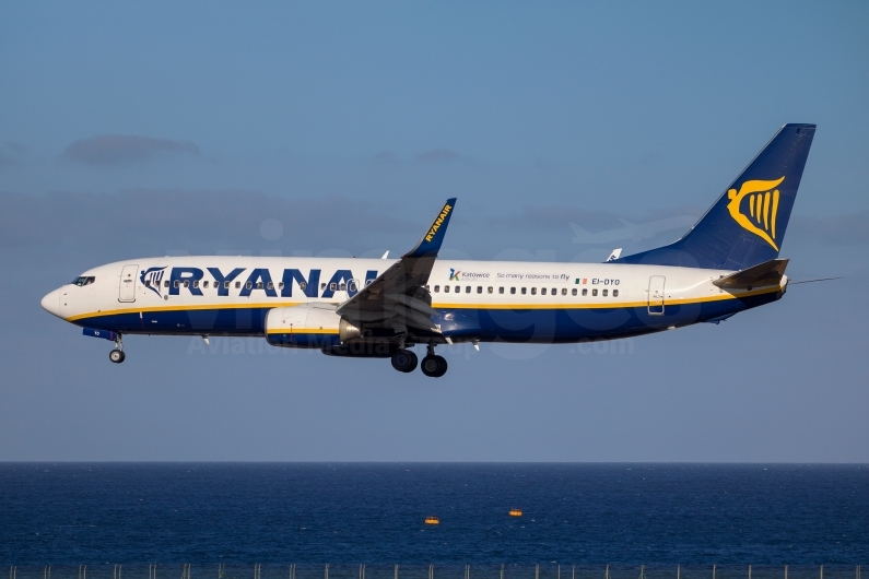 Ryanair Boeing 737-8AS EI-DYO