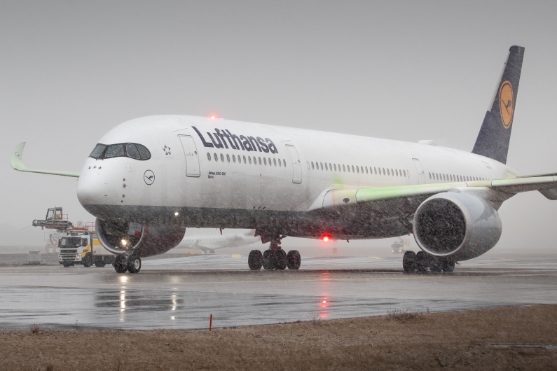 Lufthansa Airbus A350-941 D-AIXD