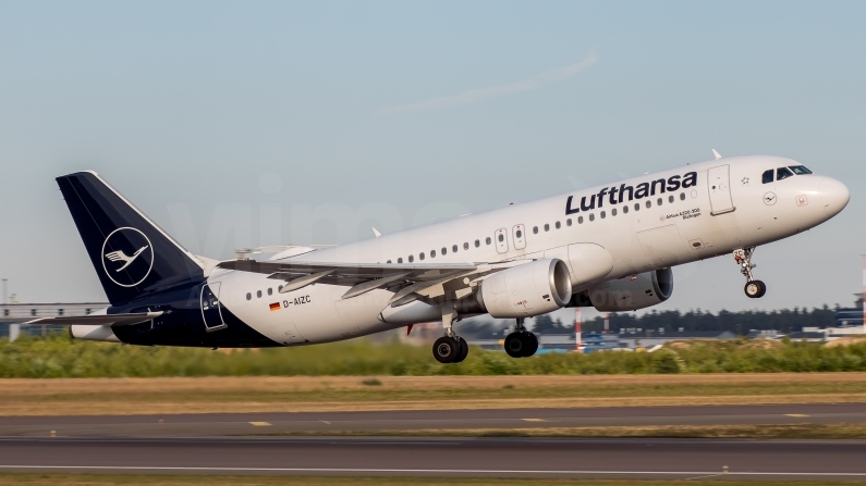 Lufthansa Airbus A320-214 D-AIZC