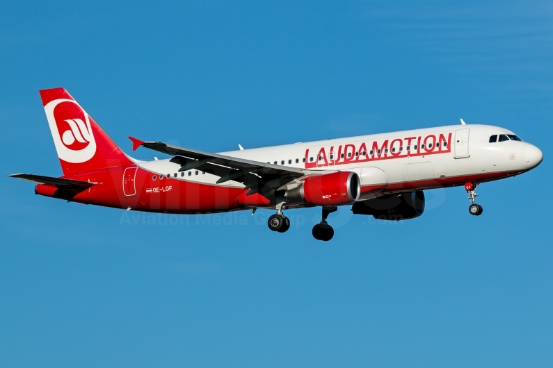 LaudaMotion Airbus A320-214 OE-LOF