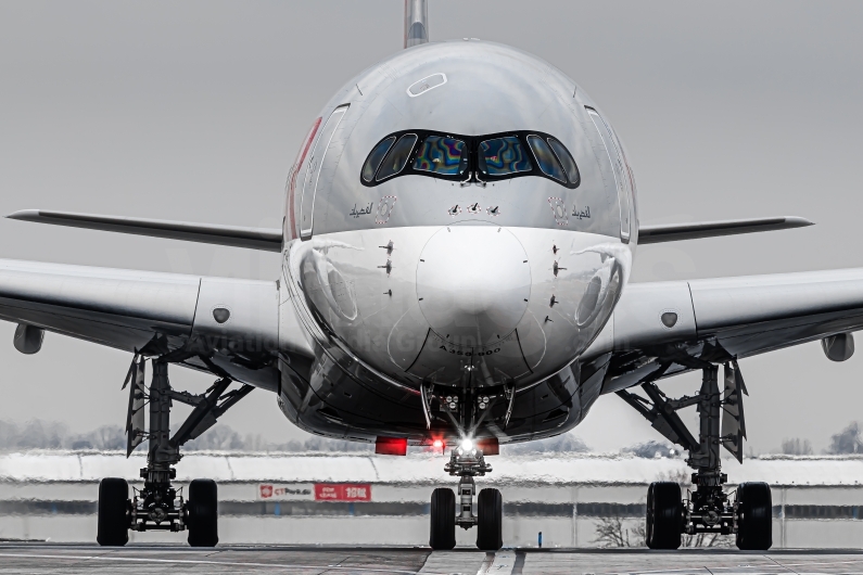 Qatar Airways Airbus A350-941 A7-ALB