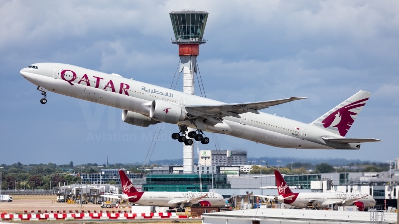 Qatar Airways Boeing 777-3DZ(ER) A7-BEI