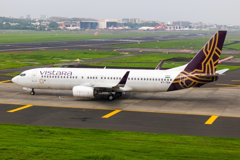 Vistara Boeing 737-8AL(WL) VT-TGA