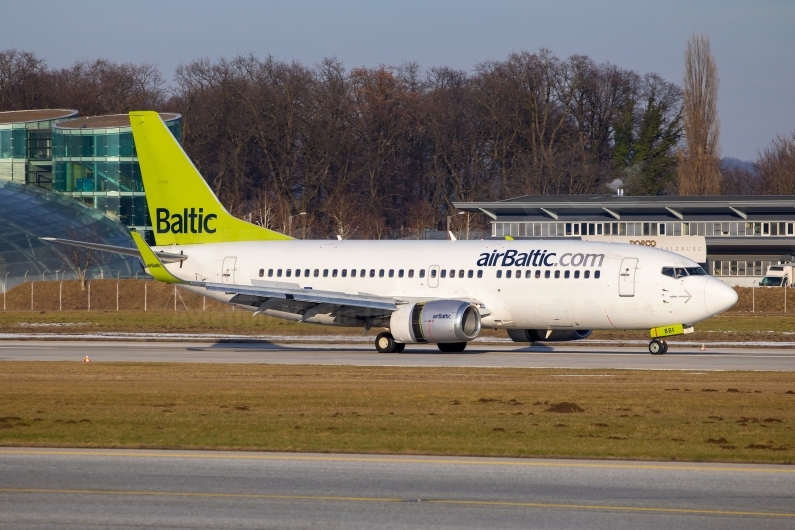 Air Baltic Boeing 737-33A(WL) YL-BBI