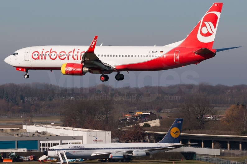 Air Berlin Boeing 737-86J(WL) D-ABKN