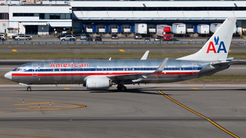 American Airlines Boeing 737-823(WL) N899NN