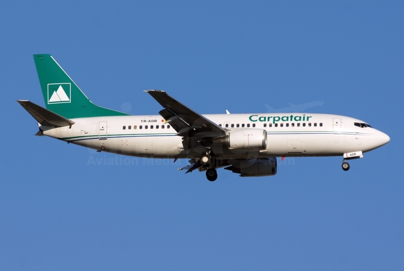 CarpatAir Boeing 737-31S YR-ADB