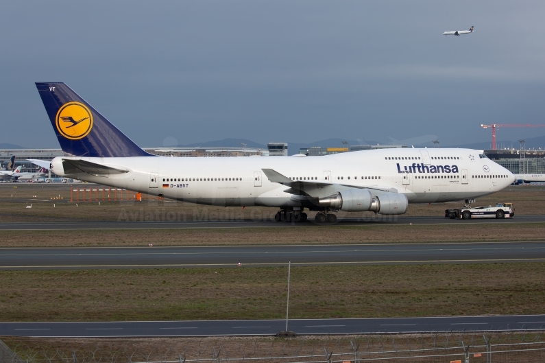 Lufthansa Boeing 747-430 D-ABVT