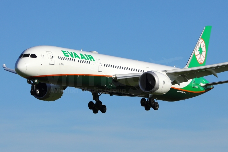 EVA Airways Boeing 787-10 Dreamliner B-17806