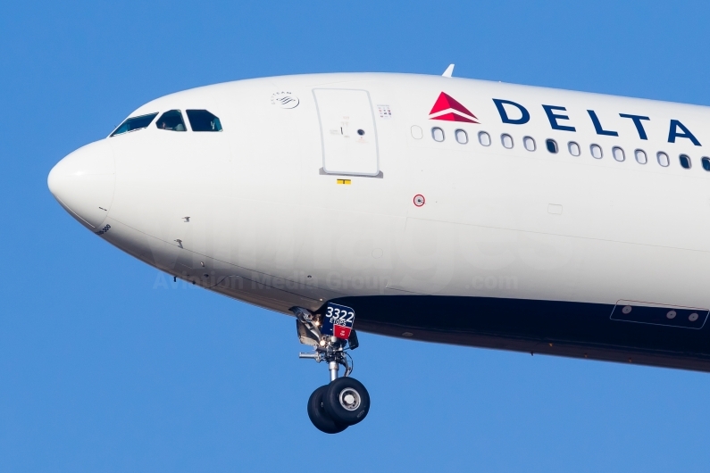 Delta Air Lines Airbus A330-302 N822NW