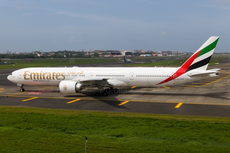 Emirates Boeing 777-31H(ER) A6-EGS