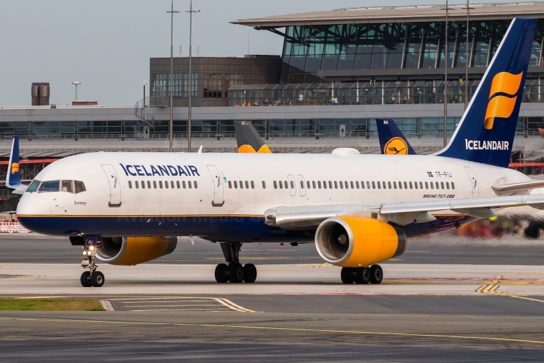 Icelandair Boeing 757-208(WL) TF-FIJ