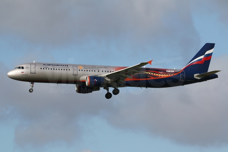 Aeroflot - Russian Airlines Airbus A321-211 VP-BTL