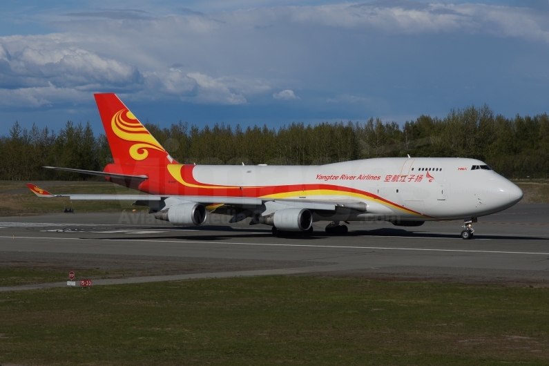 Yangtze River Airlines Boeing 747-481(BDSF) B-2437