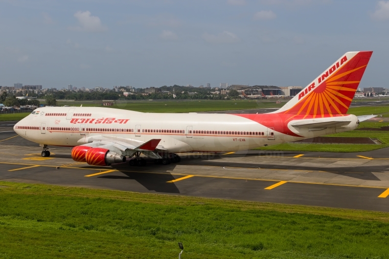 Air India Boeing 747-437 VT-EVA