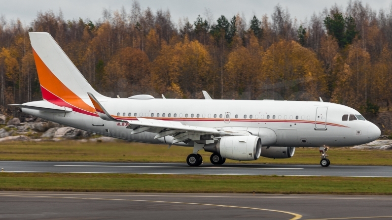 SK Telecom Airbus A319-115(CJ) HL8080