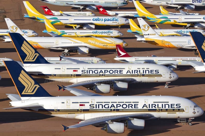 Singapore Airlines Airbus A380-841 9V-SKP