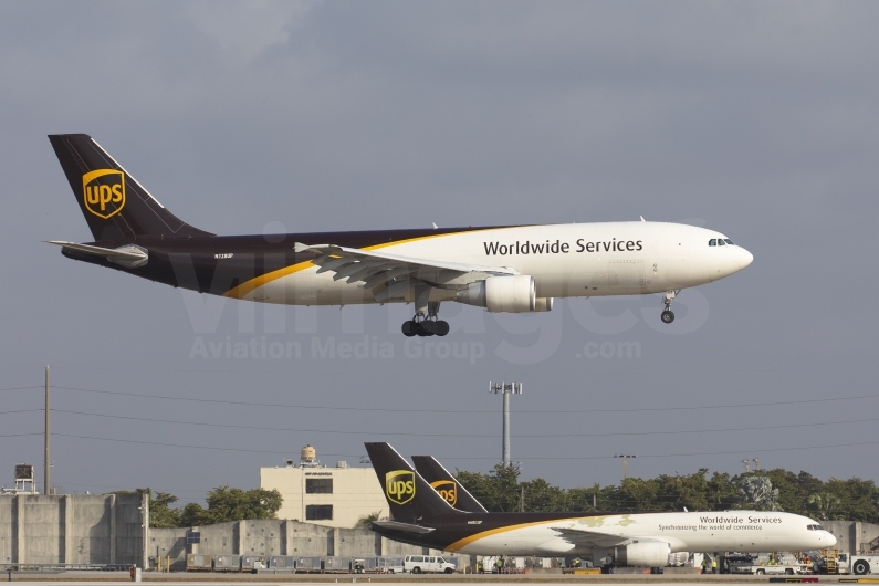 United Parcel Service (UPS) Airbus A300F4-622R N128UP