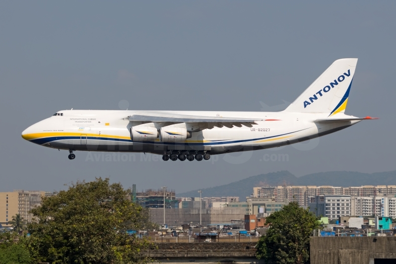 Antonov Airlines (Antonov Design Bureau) Antonov An-124-100 UR-82027