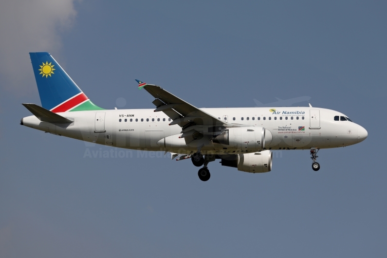 Air Namibia Airbus A319-112 V5-ANM