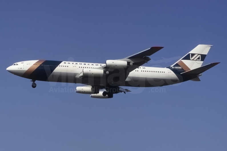 Vnukovo Airlines Ilyushin IL-86 RA-86085