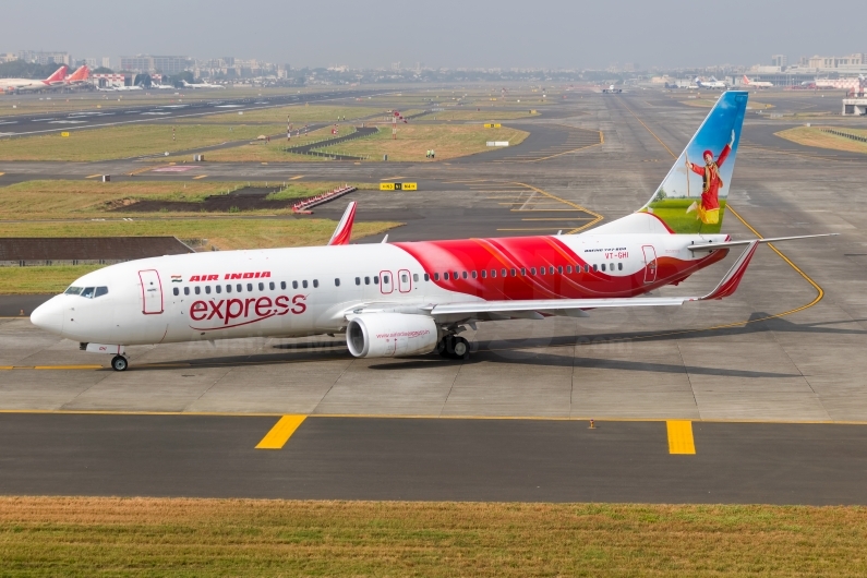 Air India Express Boeing 737-86N(WL) VT-GHI