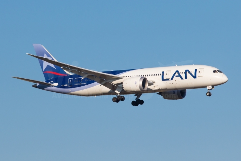 LATAM Airlines Chile Boeing 787-8 Dreamliner CC-BBH