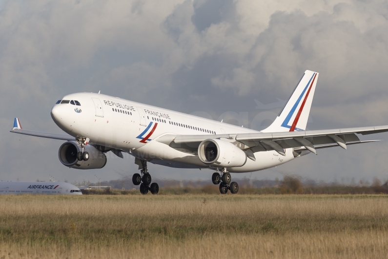 Armée de l'Air (French Air Force) Airbus A330-243 F-UJCS