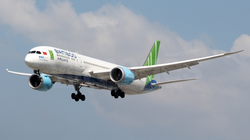 Bamboo Airways Boeing 787-9 Dreamliner VN-A818