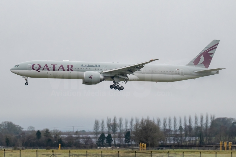 Qatar Airways Boeing 777-3DZ(ER) A7-BEA