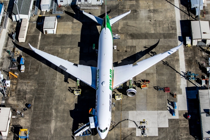 EVA Airways Boeing 787-9 Dreamliner B-17885