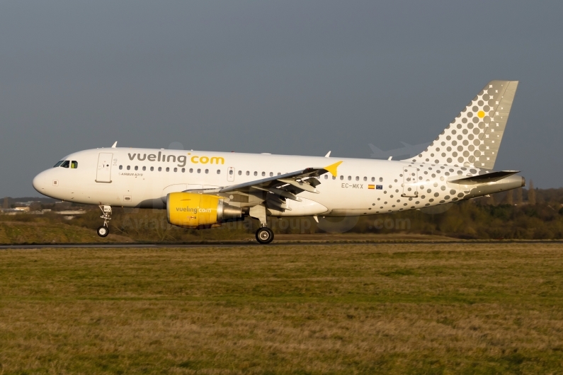 Vueling Airbus	A319-111 EC-MKX