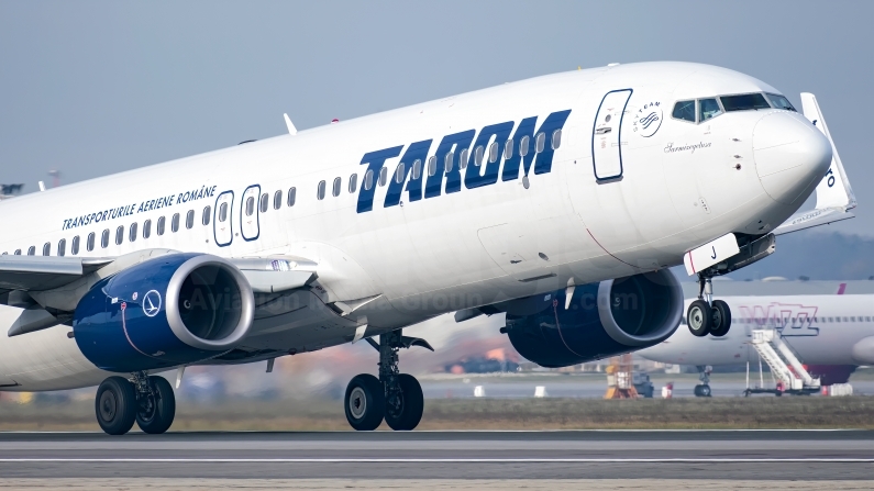 TAROM Boeing 737-82R(WL) YR-BGJ