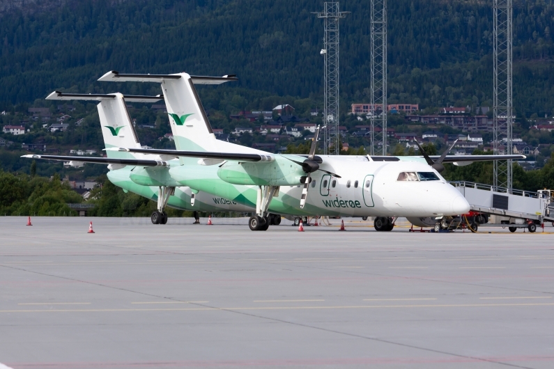 Widerøe De Havilland Canada DHC-8-202Q Dash 8 LN-WSB