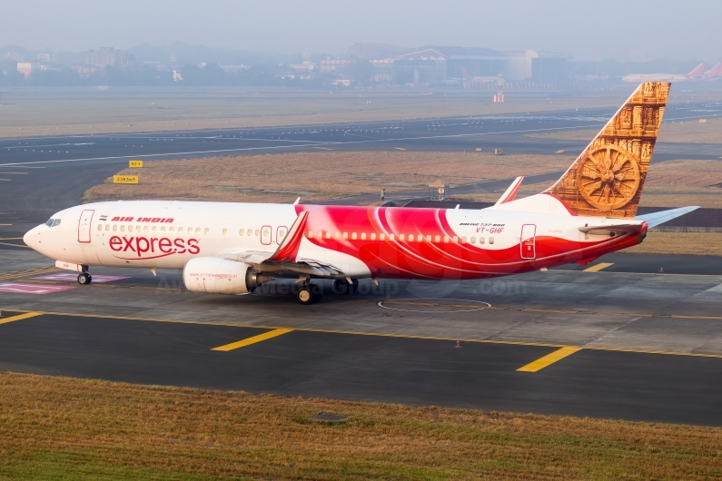 Air India Express Boeing 737-86N(WL) VT-GHF