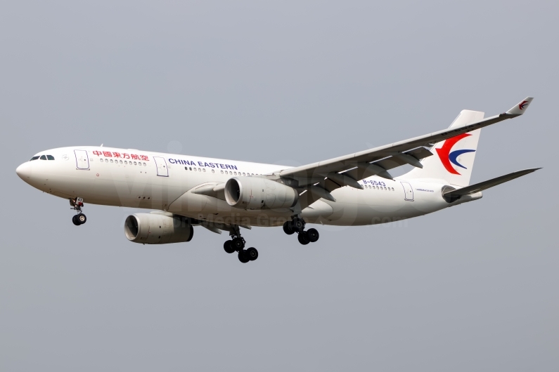 China Eastern Airlines Airbus A330-243 B-6543