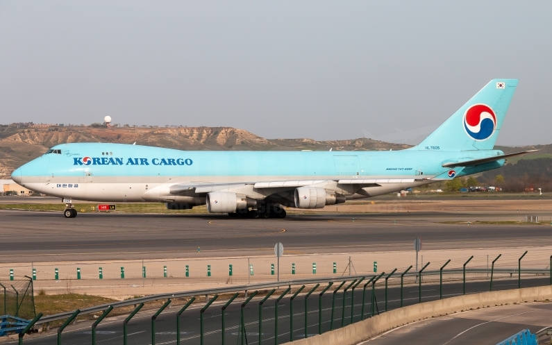 Korean Air Lines Boeing 747-4B5F(ER) HL7605