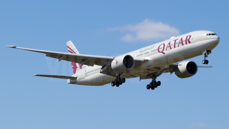 Qatar Airways Boeing 777-3DZ(ER) A7-BEJ