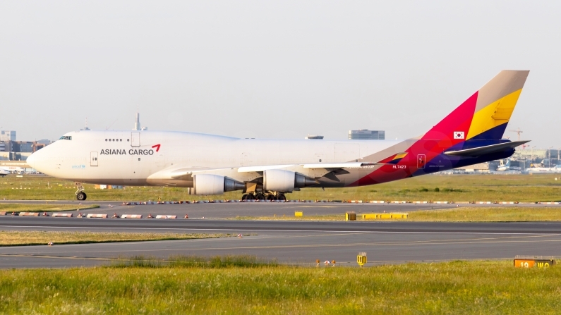 Asiana Airlines Boeing 747-48E(BDSF) HL7423