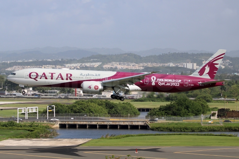 Qatar Airways Boeing 777-3DZ(ER) A7-BEC