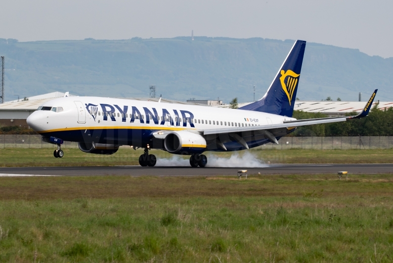 Ryanair Boeing 737-8AS(WL) EI-EXF