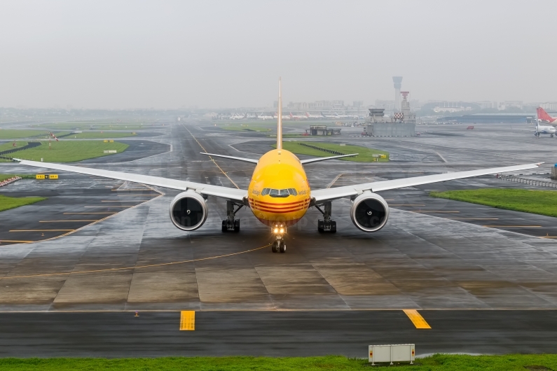 DHL Boeing 777-F D-AALR