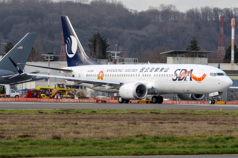 Shandong Airlines Boeing 737-8 MAX B-205C