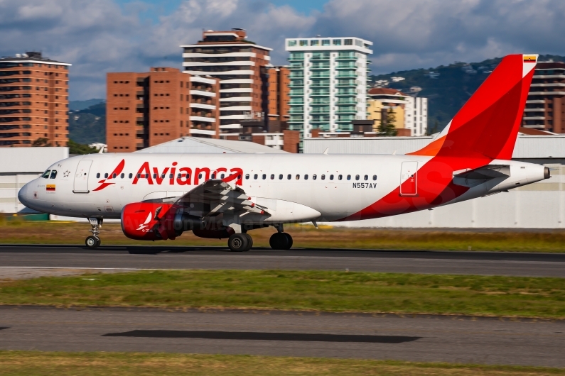 Avianca Airbus A319-115 N557AV