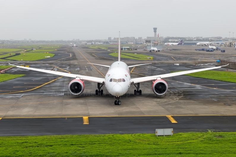 Kenya Airways Boeing 787-8 Dreamliner 5Y-KZA