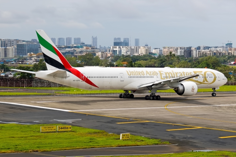 Emirates Boeing 777-31H(ER) A6-EPO