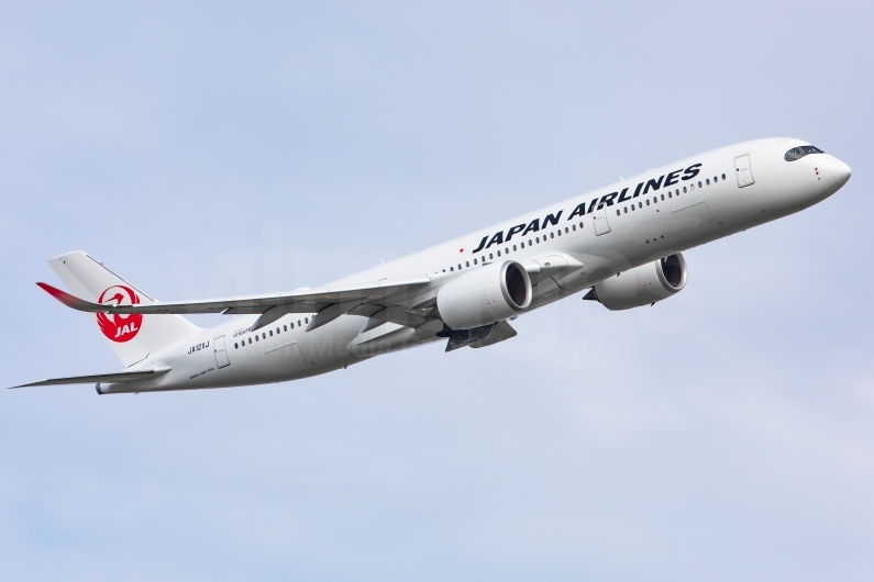 Japan Airlines Airbus A350-941 JA12XJ